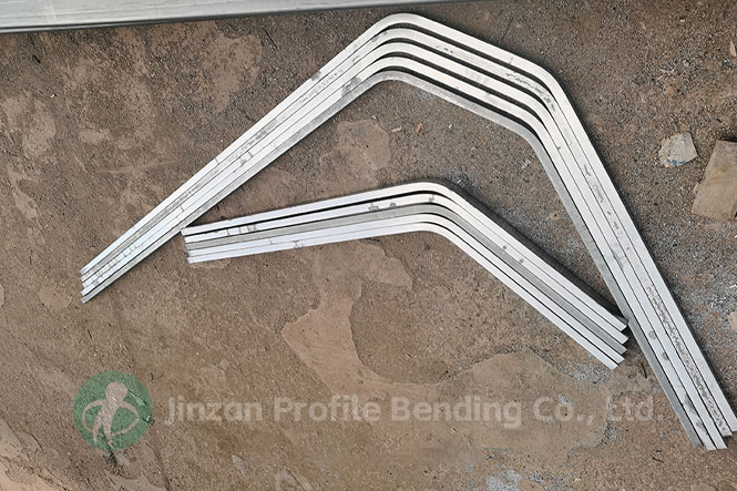 Stretch Bending of Sightseeing Vehicle Frames
